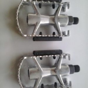 Pedal P/ Bicicleta Mtb De Alumínio Polido 9/16 Rosca Grossa